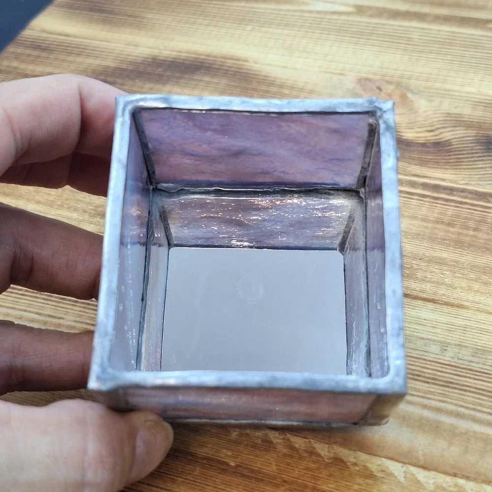 Vtg Mounted Sea Shell Purple Amethyst Glass Trinket‎ Box 2.5 X 2